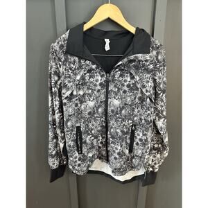 Lululemon Ventilated Running Full-Zip Zip in Hoodie Jacket Women’s size 6 Floral